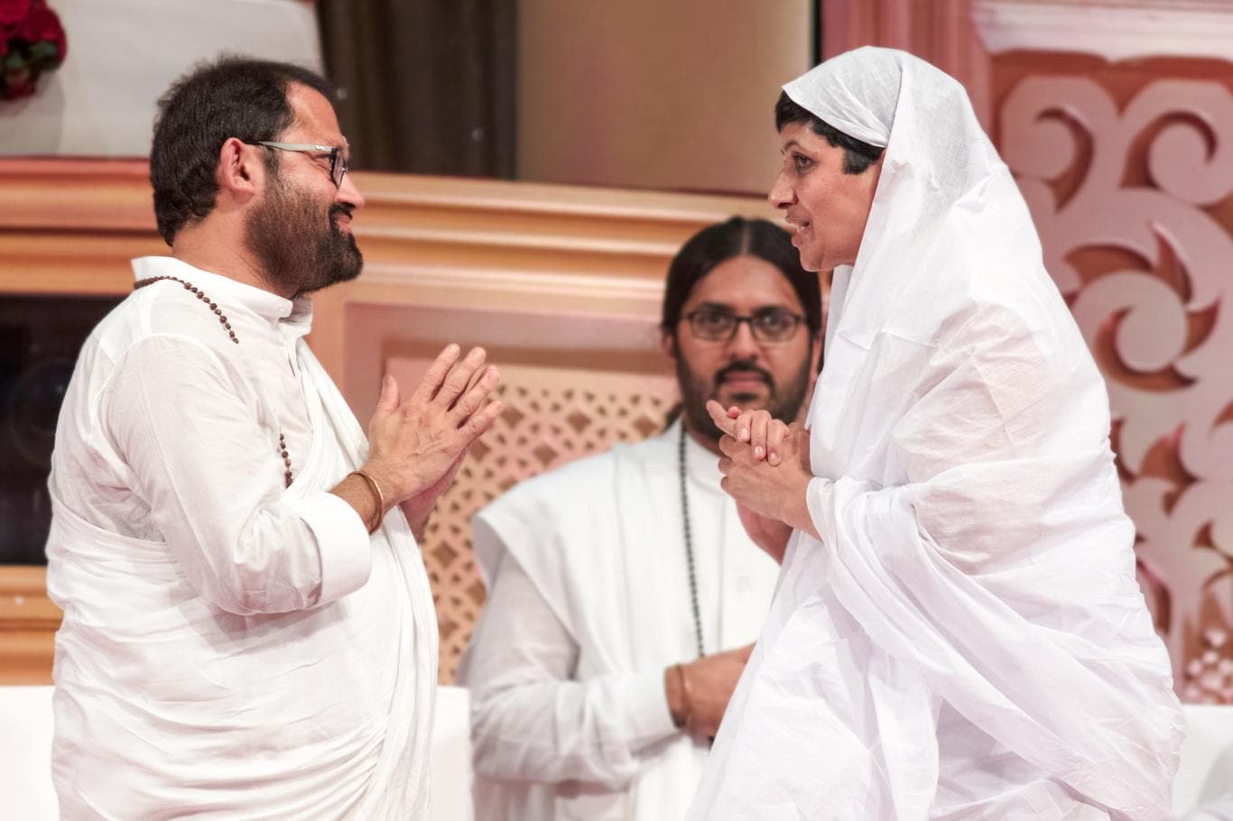 Pujya Gurudevshri Rakeshji with Sadhvishri Shilapiji