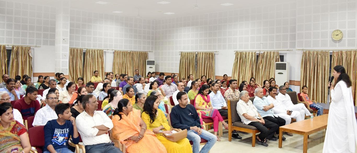 Swadhyaykar Shibirs – Wisdom Workshops and Self-Development