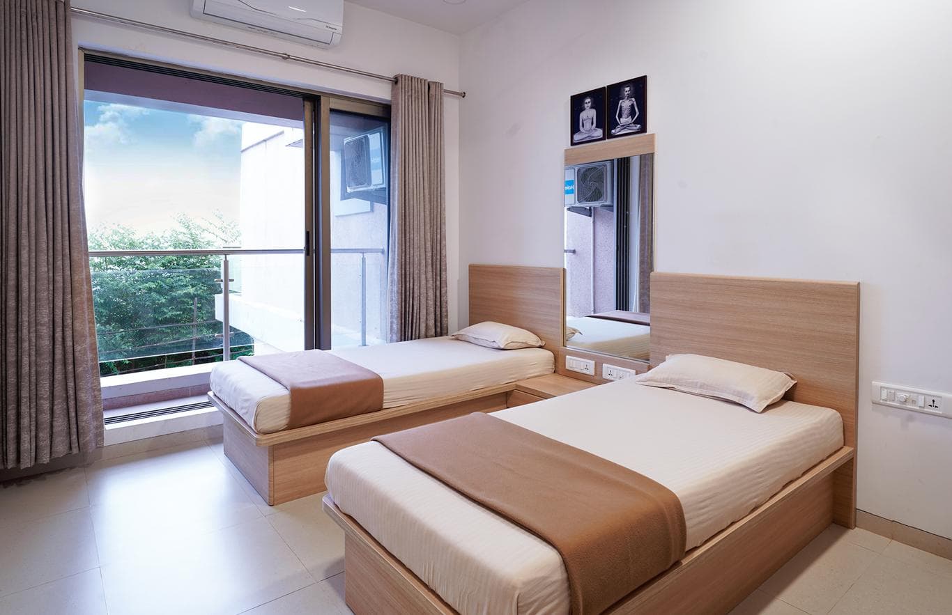 Accommodation at Shrimad Rajchandra Ashram Dharampur 4